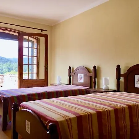 Villa Masia Mit Swimmingpool Fuer 8 Personnen Boadella i les Escaules