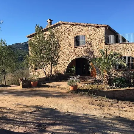 Villa Masia Mit Swimmingpool Fuer 8 Personnen